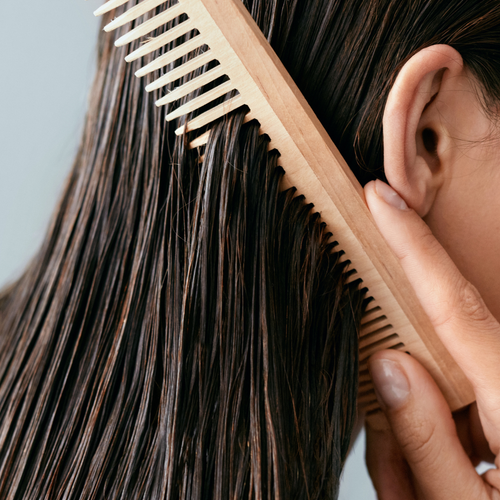 Pretjerano mašćenje kose: zašto se to događa i što učiniti?